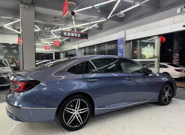 
								Honda Accord, 2021 full									