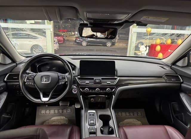 
								Honda Accord, 2021 full									