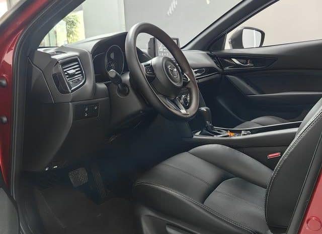
								Mazda CX-4, 2023 full									