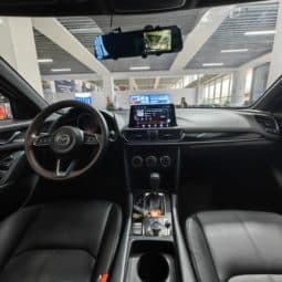
										Mazda CX-4, 2023 full									