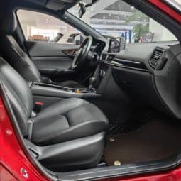 
										Mazda CX-4, 2023 full									