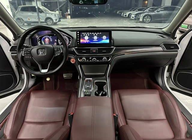 
								Honda Accord, 2022 full									