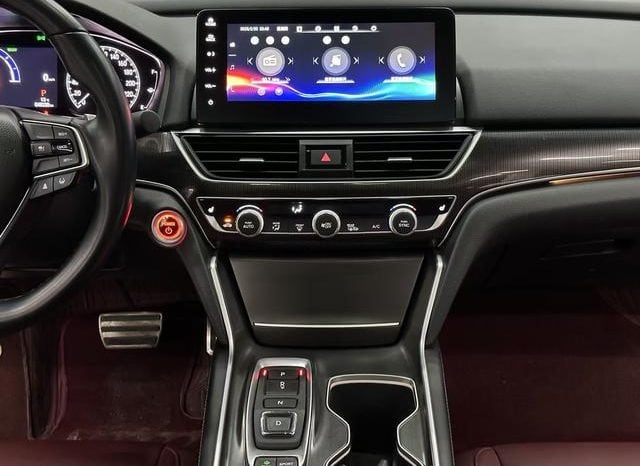 
								Honda Accord, 2022 full									