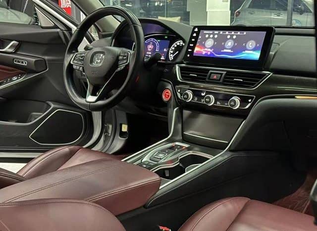 
								Honda Accord, 2022 full									