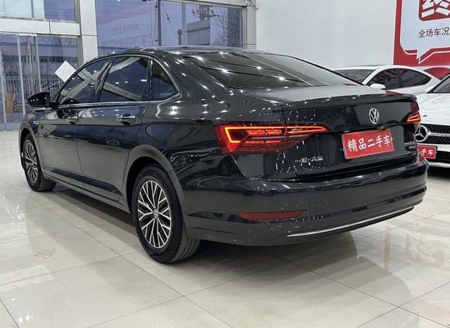 
								Volkswagen Jetta, 2021 full									