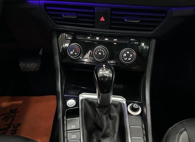 
								Volkswagen Jetta, 2021 full									