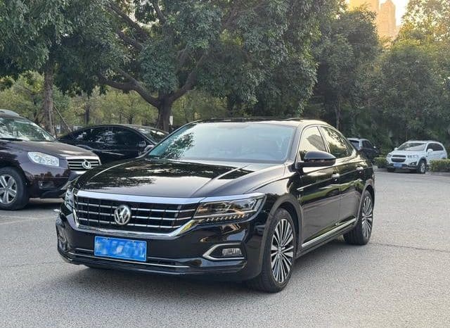 67d31dead24e6 Volkswagen Passat, 2020