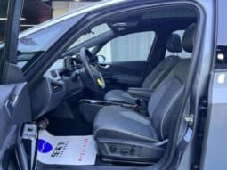 
										Volkswagen ID.3, 2023 full									