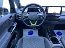
										Volkswagen ID.3, 2023 full									