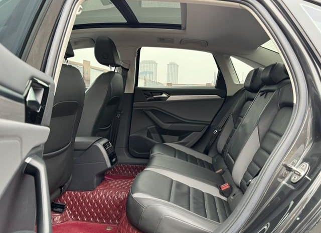 
								Volkswagen Jetta, 2022 full									