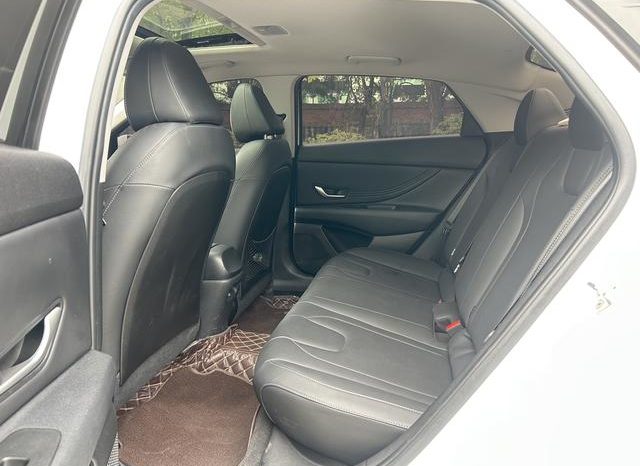
								Hyundai Elantra (VII), 2022 full									