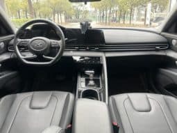 
										Hyundai Elantra (VII), 2022 full									