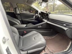 
										Hyundai Elantra (VII), 2022 full									