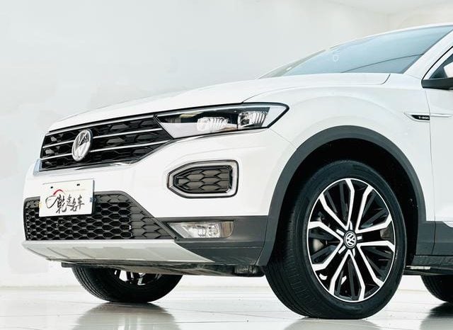 
								Volkswagen T-Roc, 2020 full									
