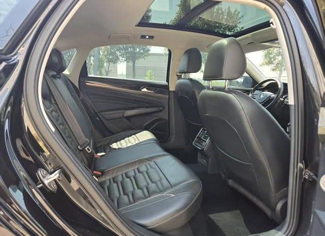 
								Volkswagen Passat, 2021 full									