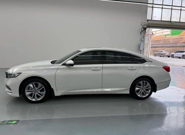 
								Honda Accord, 2021 full									