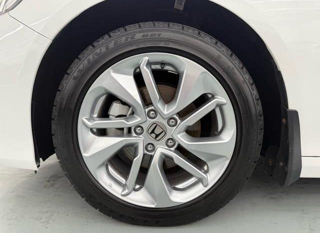 
								Honda Accord, 2021 full									