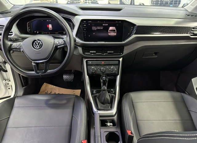 
								Volkswagen T-Cross, 2022 full									