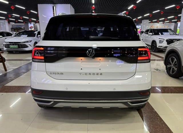 
								Volkswagen T-Cross, 2022 full									