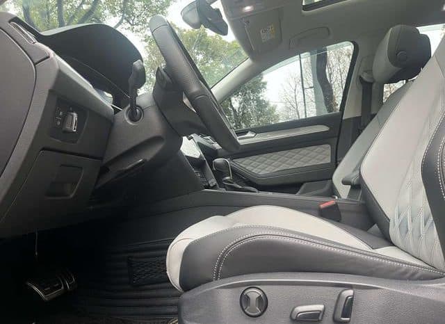 
								Volkswagen Magotan, 2023 full									