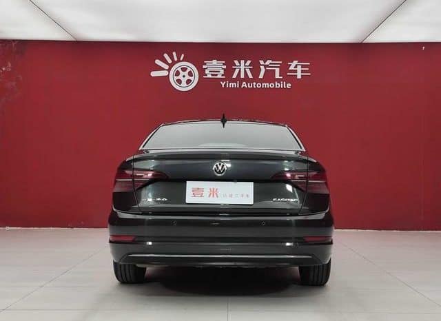 
								Volkswagen Jetta, 2021 full									