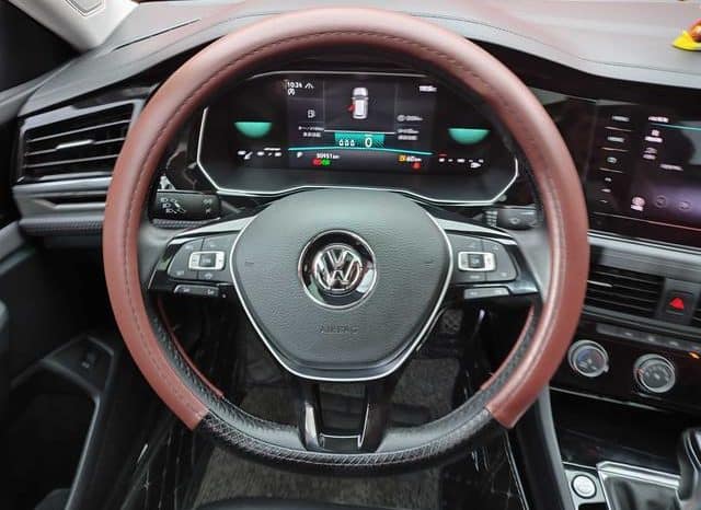 
								Volkswagen Jetta, 2021 full									