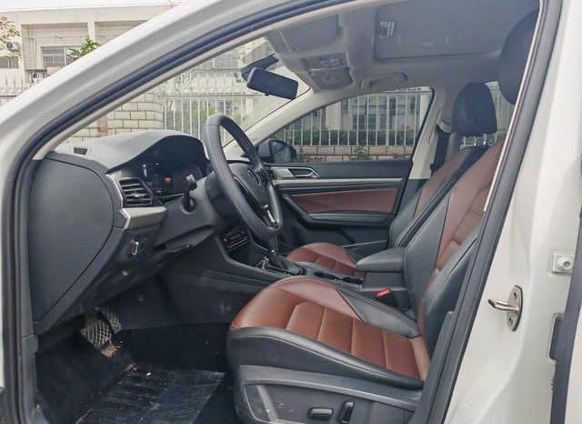 
								Volkswagen Golf 7 (Lavida), 2021 full									