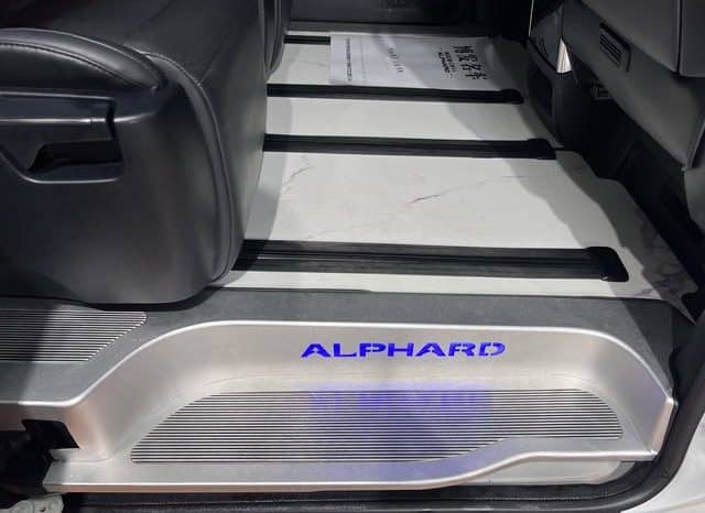 
								Toyota Vellfire, 2023 full									
