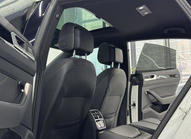 
								Volkswagen Passat CC, 2022 full									