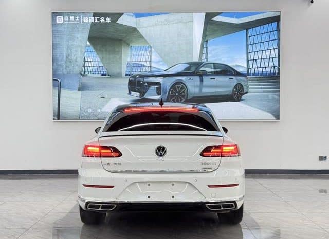 
								Volkswagen Passat CC, 2022 full									