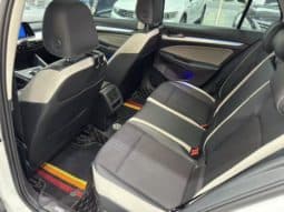 
										Volkswagen Golf 280 TSI, 2022 full									