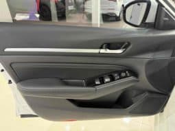 
										Nissan Altima (VI), 2021 full									