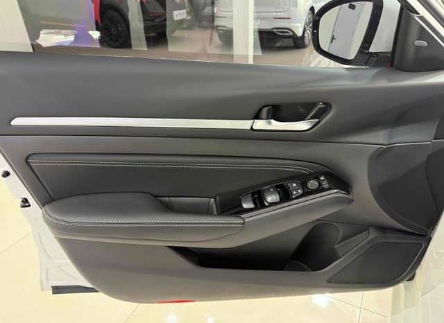 
								Nissan Altima (VI), 2021 full									