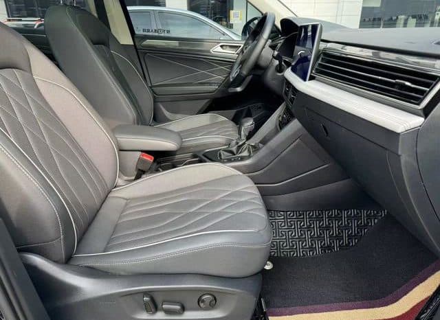 
								Volkswagen Tiguan L, 2022 full									