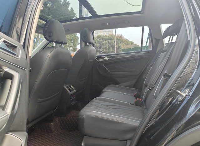 
								Volkswagen Tiguan L, 2022 full									