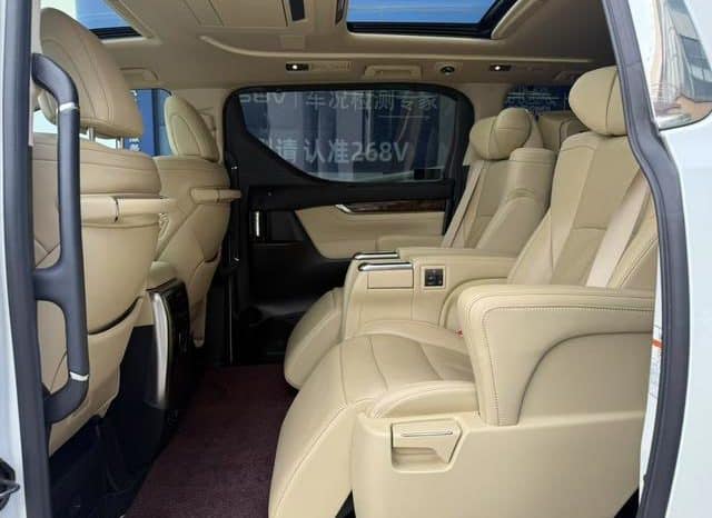 
								Toyota Vellfire (II), 2021 full									