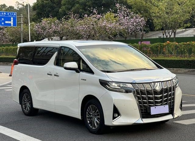
								Toyota Vellfire (II), 2022 full									