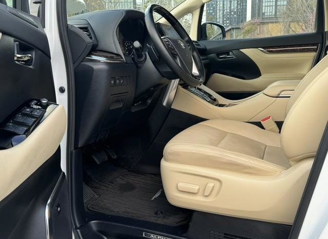 
								Toyota Vellfire (II), 2022 full									