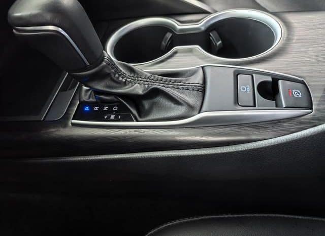 
								Toyota Camry, 2023 full									