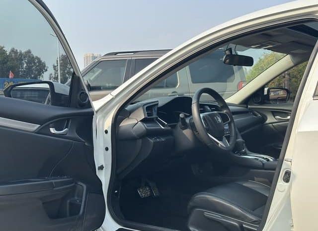 
								Honda Civic, 2020 full									