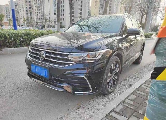 
								Volkswagen Tiguan L, 2022 full									