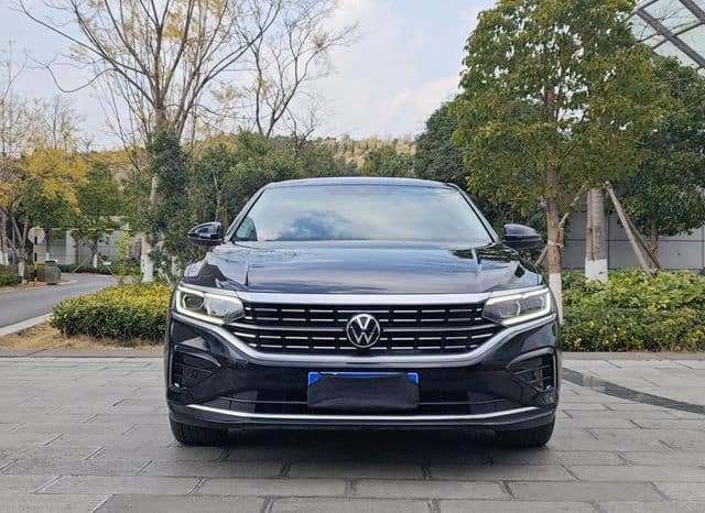 
								Volkswagen Passat, 2022 full									
