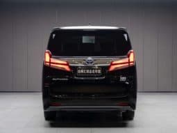 
										Toyota Vellfire (II), 2022 full									