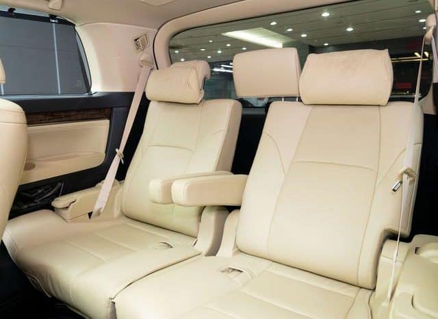 
								Toyota Vellfire (II), 2022 full									