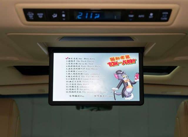
								Toyota Vellfire (II), 2022 full									