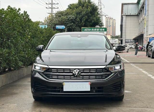 
								Volkswagen Jetta, 2024 full									