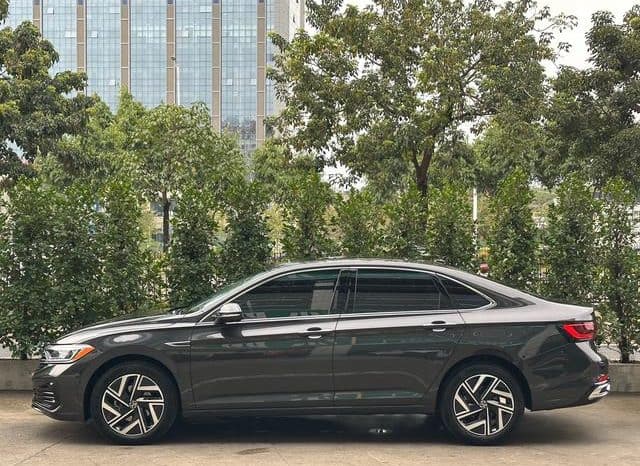 
								Volkswagen Jetta, 2024 full									