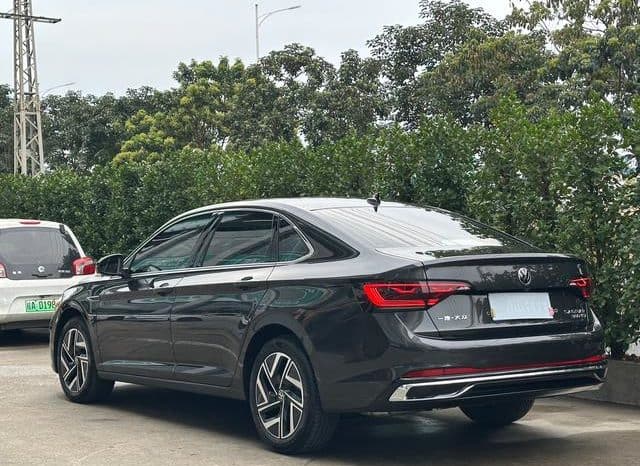 
								Volkswagen Jetta, 2024 full									