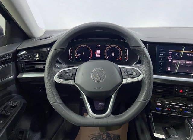 
								Volkswagen Passat, 2022 full									
