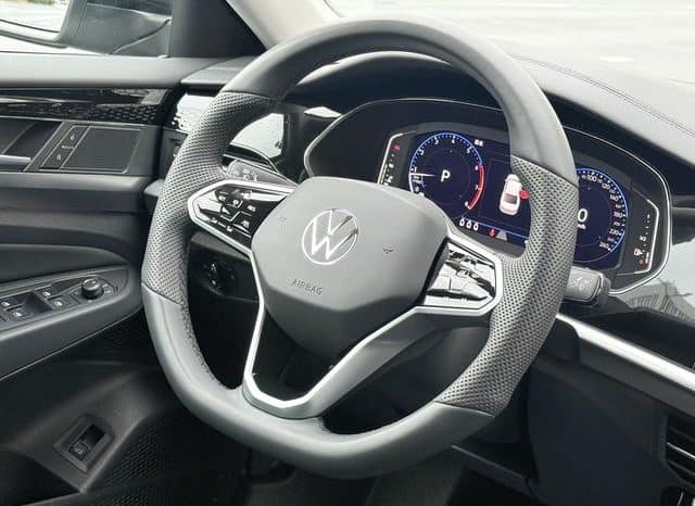
								Volkswagen Passat, 2023 full									